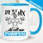 Preview: Die tut nix Die will nur pumpen - Tasse Bodybuilding Frau